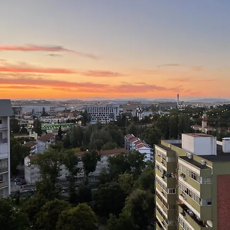Cozy Apartment With Airport View * Lisboa